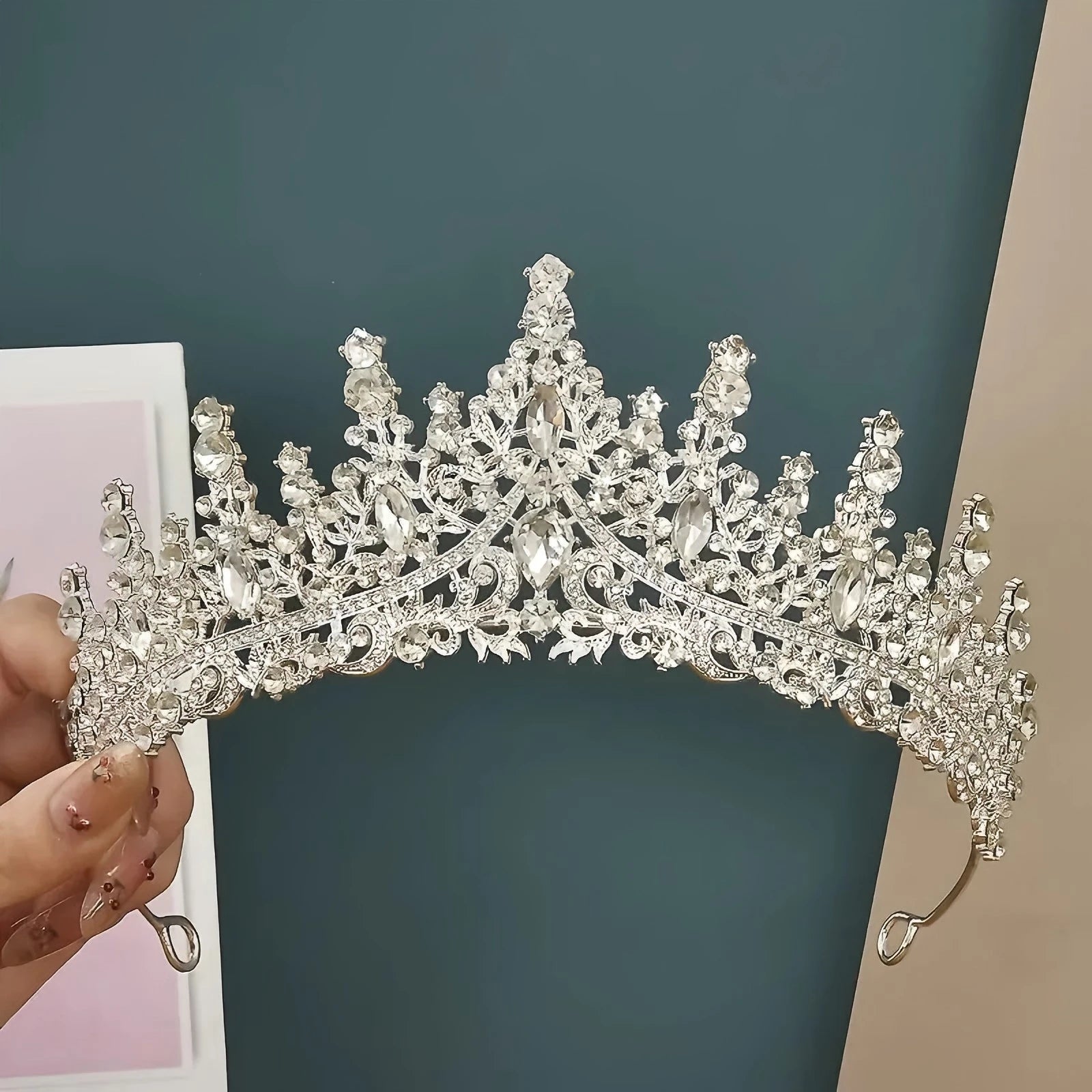 1pc Luxurious Baroque Bridal Rhinestone Crown for Weddings Banquets Birthdays Special Elegant Women’s Hair Jewelry Accessory